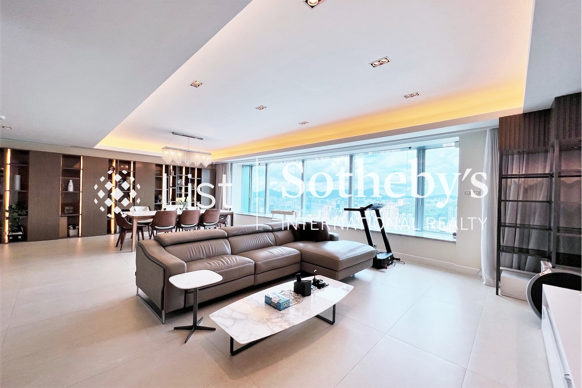 Highcliff 曉廬 | Living and Dining Room