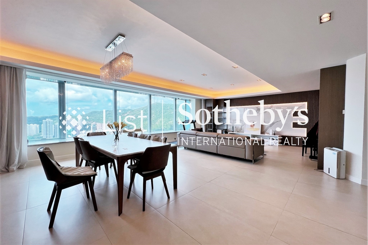 Highcliff 曉廬 | Living and Dining Room