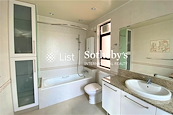 William Mansion 惠利大廈 | Master Bathroom