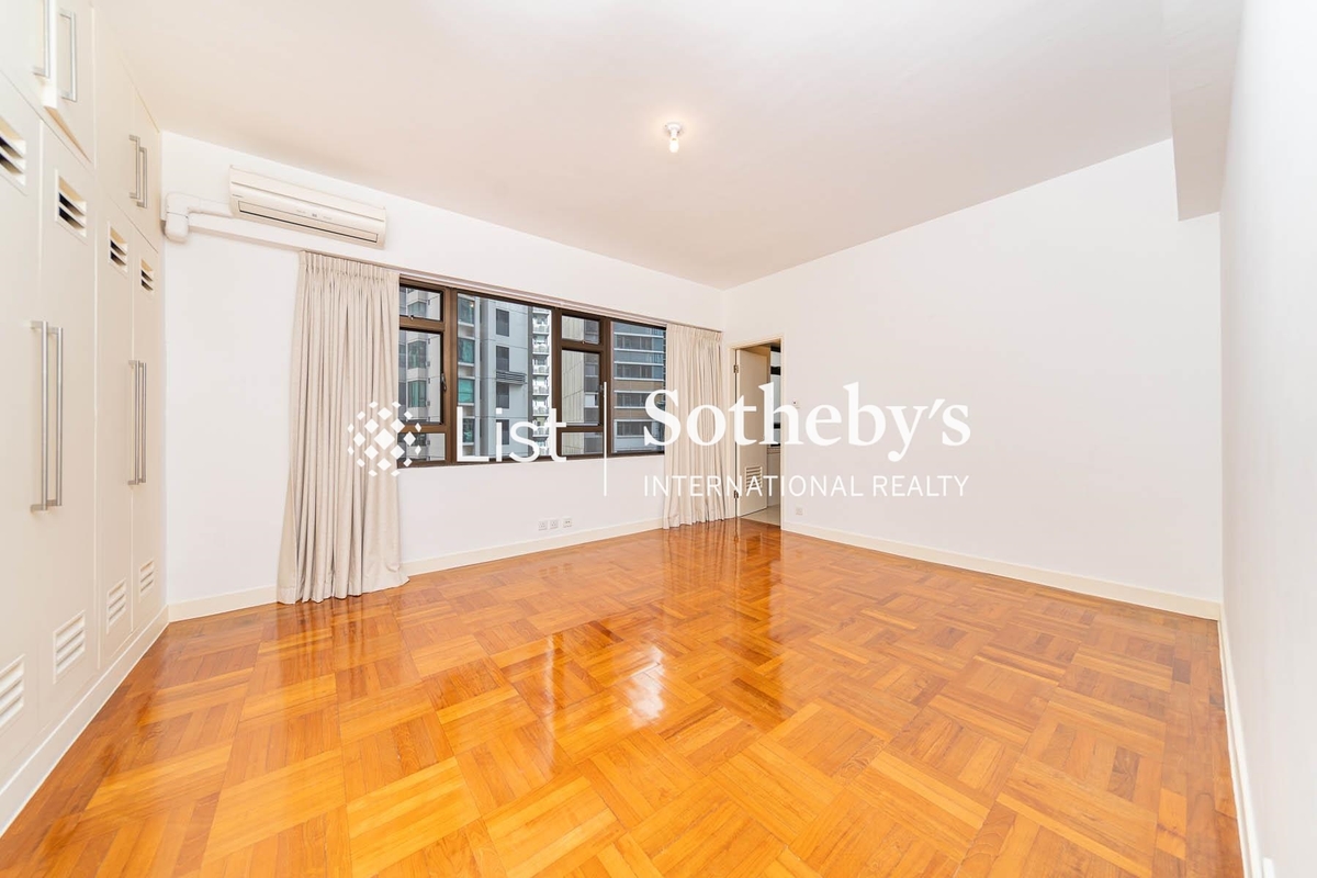 William Mansion 惠利大廈 | Master Bedroom