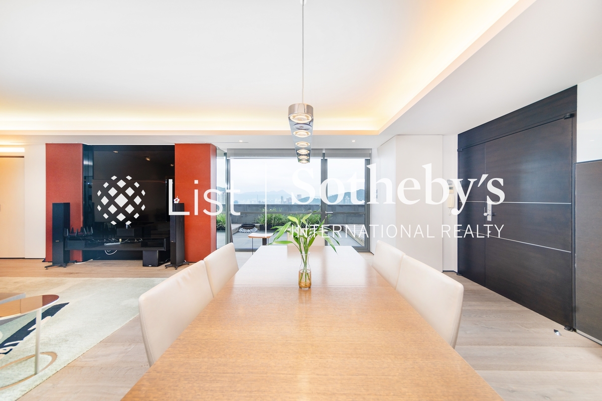 Broadwood Park 柏乐苑 | Living and Dining Room