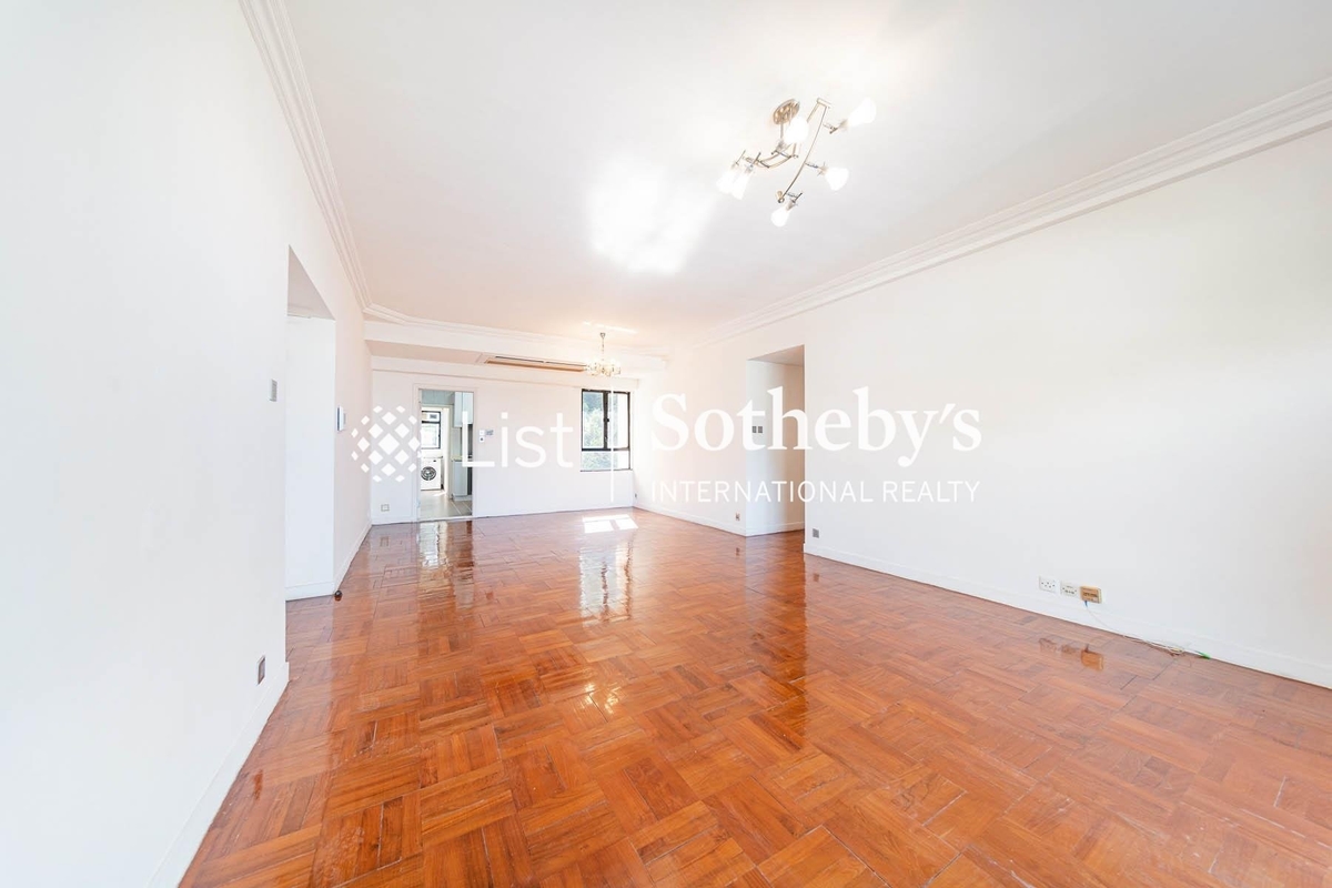 Nicholson Tower 蔚豪苑 | Living and Dining Room