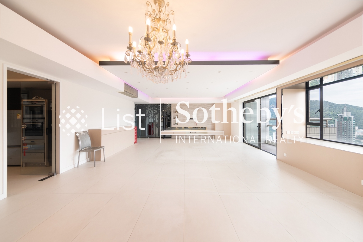 Cavendish Heights 嘉云台 | Living and Dining Room