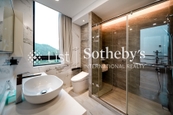 Infinity Infinity | Master Bathroom