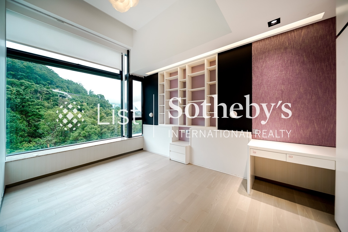 Infinity Infinity | Second En-suite Bedroom
