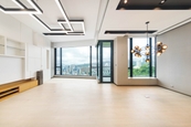 Infinity Infinity | Living and Dining Room