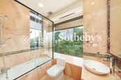 Infinity Infinity | Second En-suite Bathroom