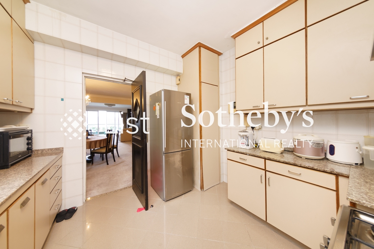 Evergreen Villa 松柏新邨 | Kitchen