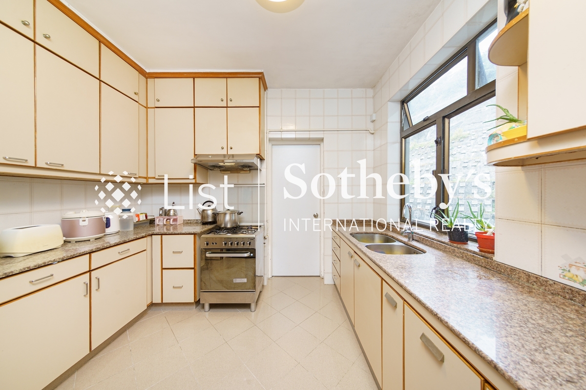 Evergreen Villa 松柏新邨 | Kitchen