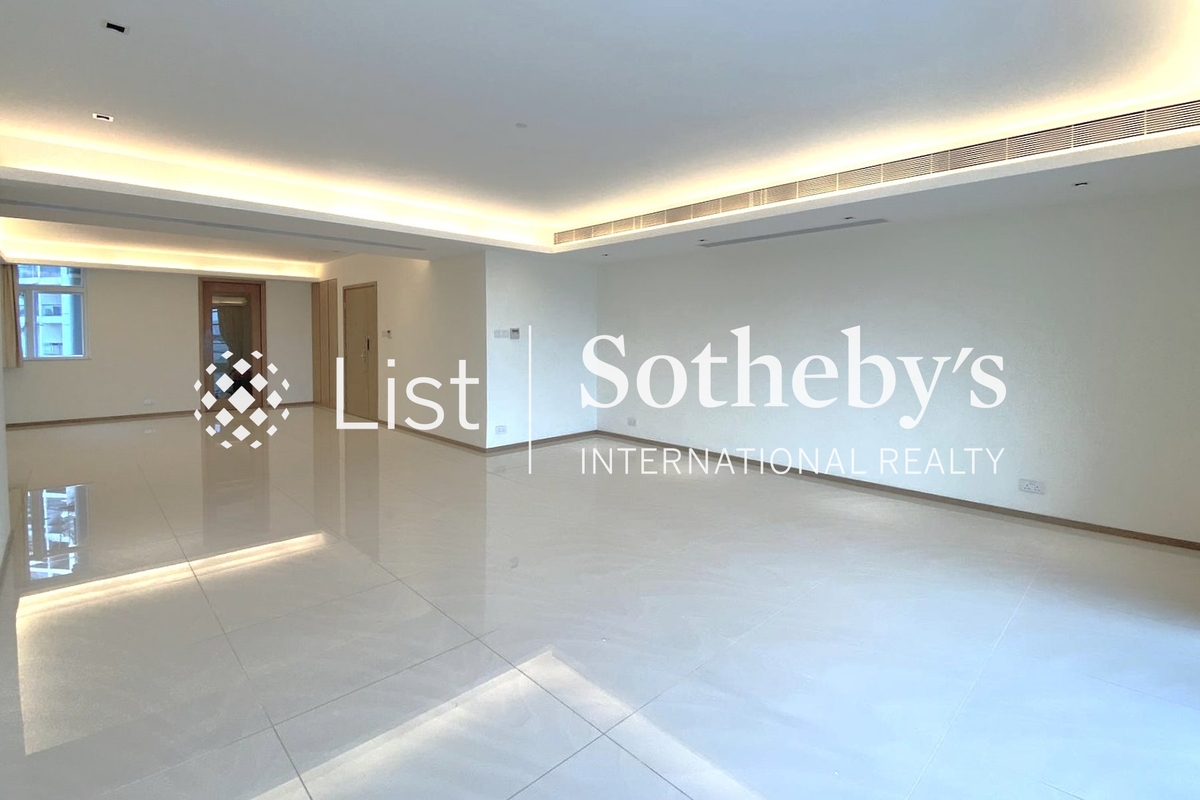 Evergreen Villa 松柏新邨 | Living Room