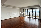 Evergreen Villa 松柏新邨 | Living and Dining Room