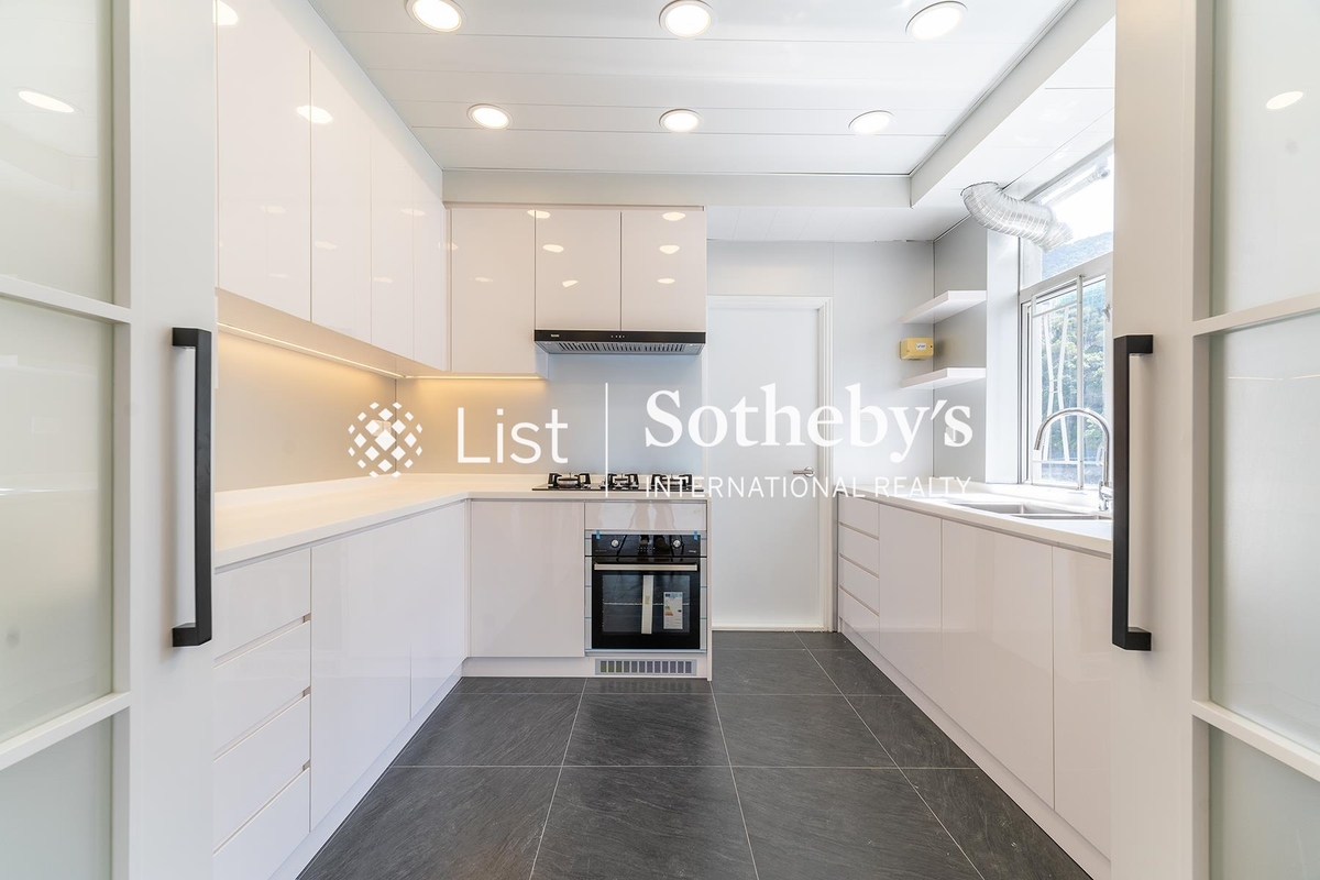 Evergreen Villa 松柏新邨 | Kitchen