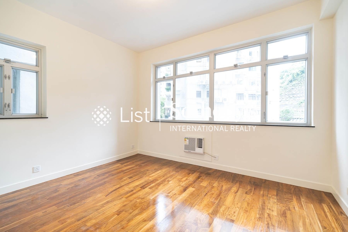 Evergreen Villa 松柏新邨 | Second Bedroom