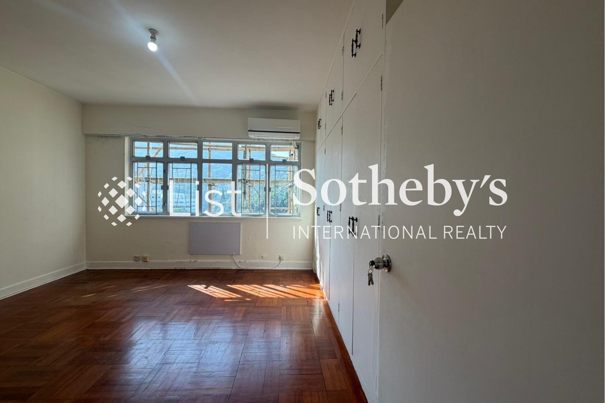 Evergreen Villa 松柏新邨 | Second Bedroom