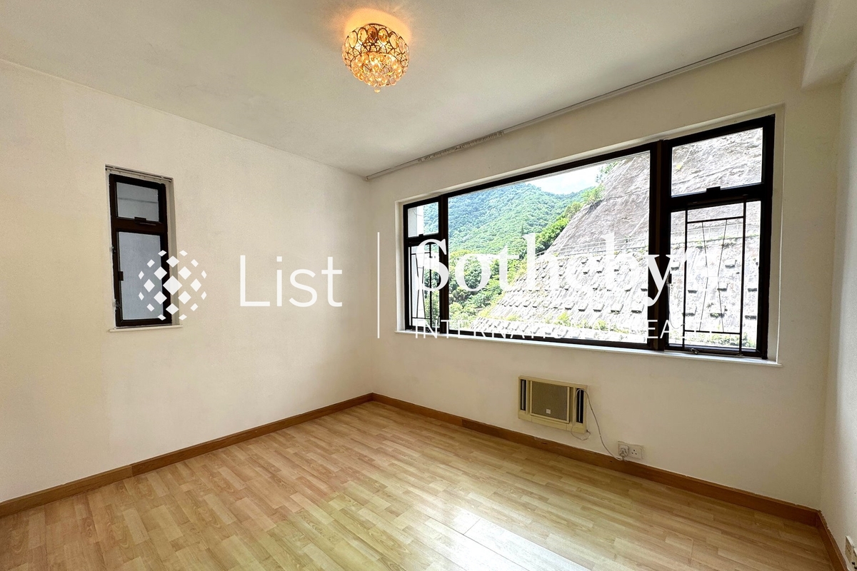 Evergreen Villa 松柏新邨 | Fourth Bedroom