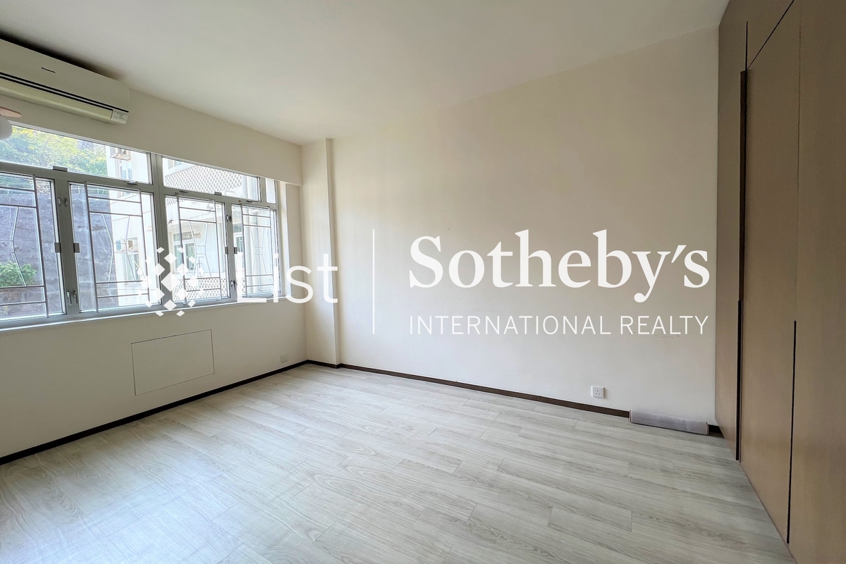 Evergreen Villa 松柏新邨 | Fourth Bedroom