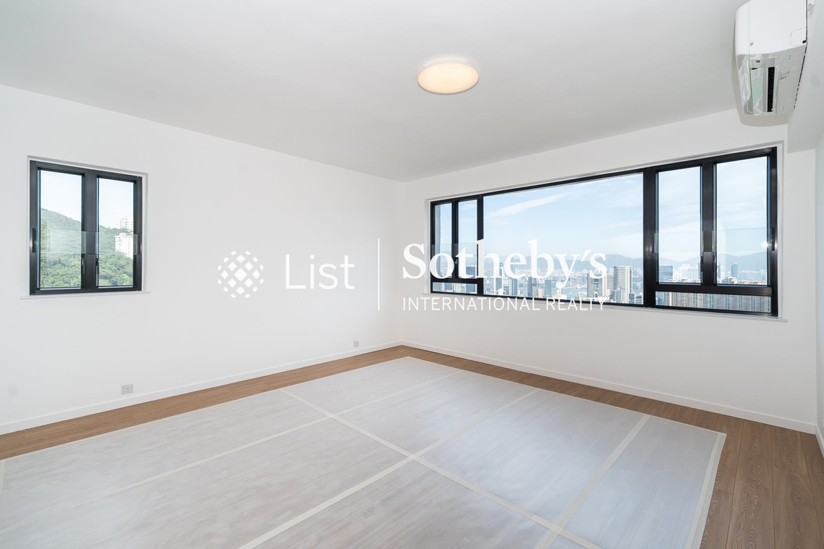 Evergreen Villa 松柏新邨 | Master Bedroom