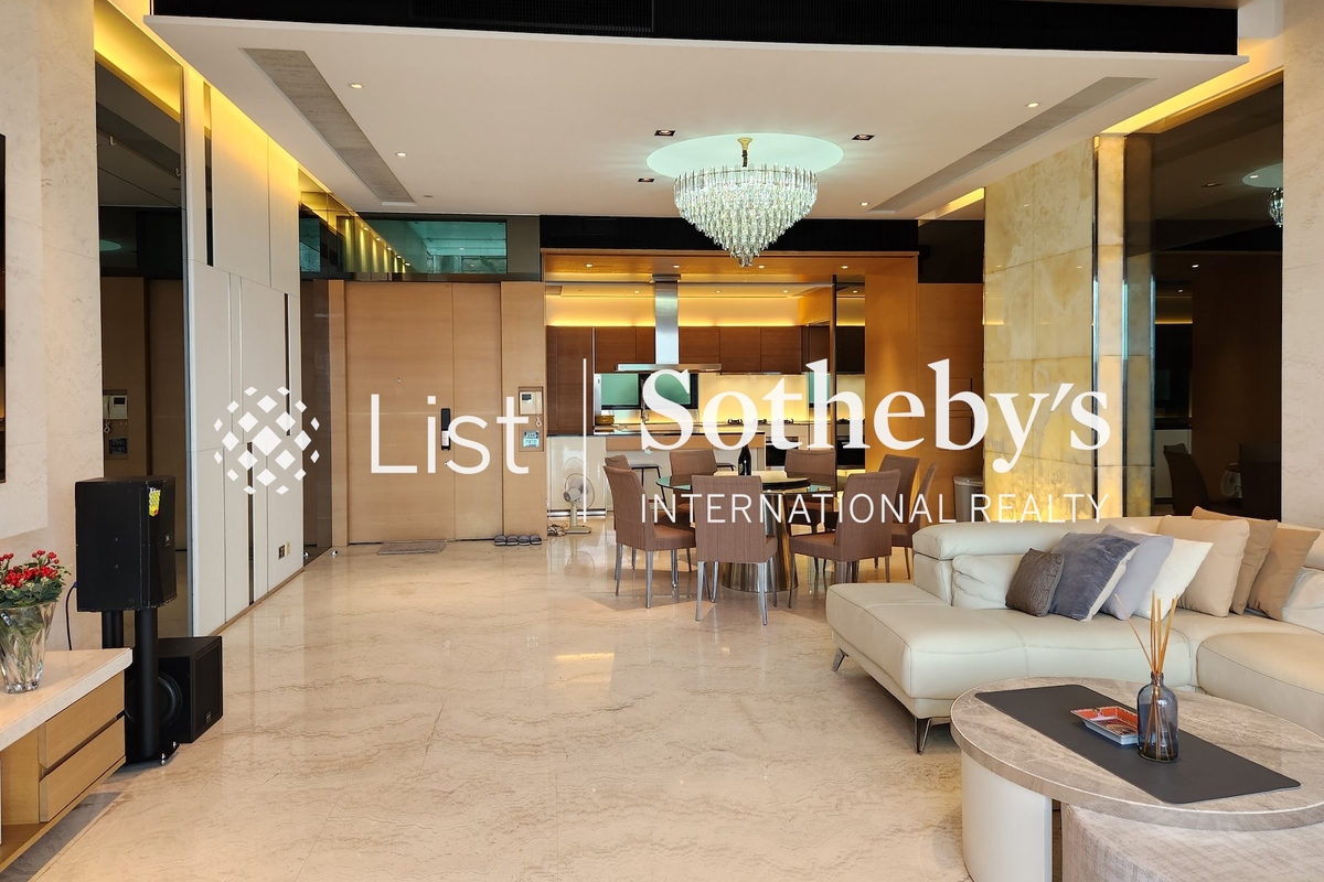 Severn 8 倚巒 | Living and Dining Room