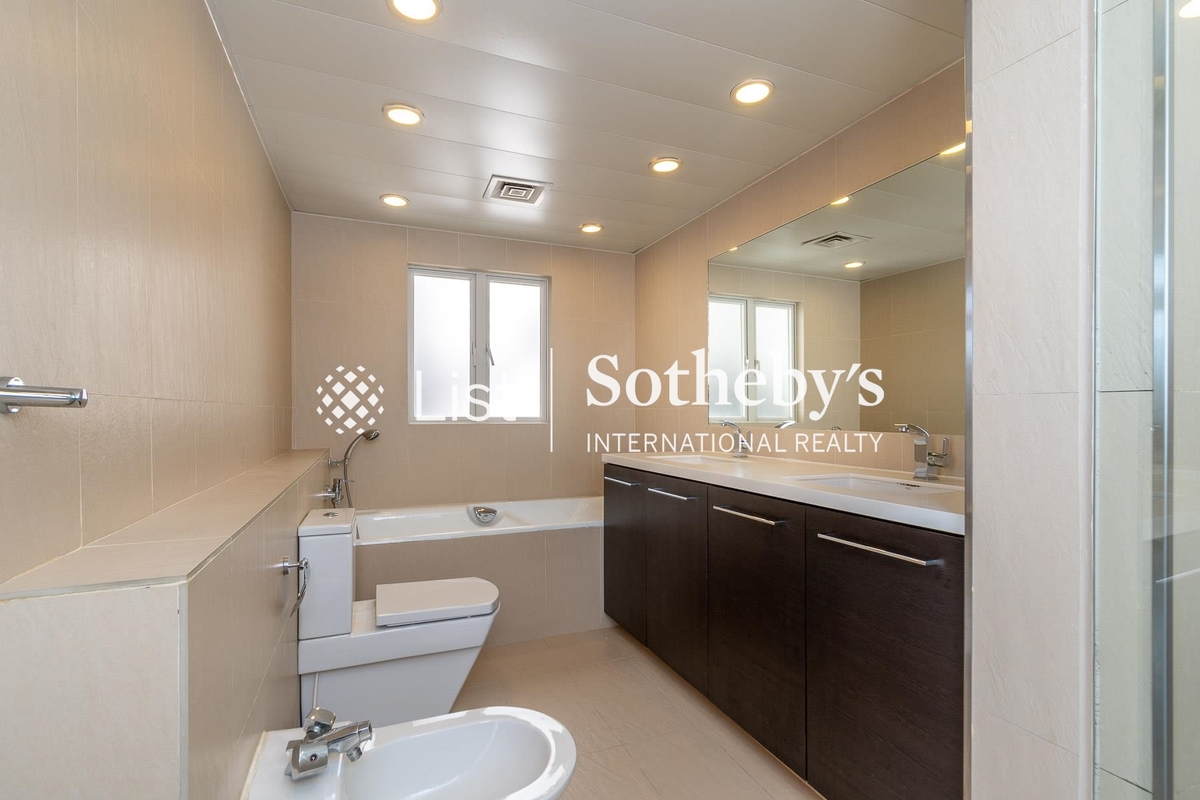 Ondina Heights 安寧台 | Master Bathroom