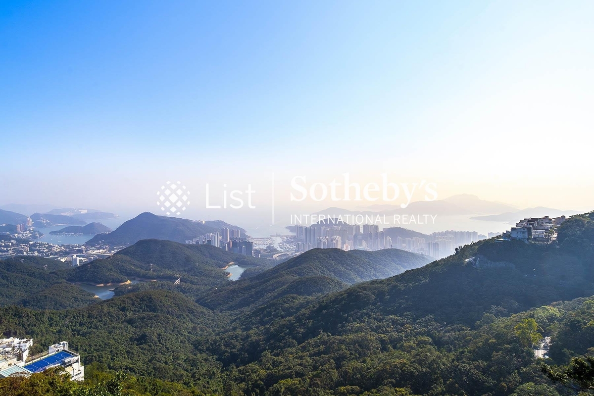 Cheuk Nang Lookout 卓能山莊 | View from Private Roof Terrace