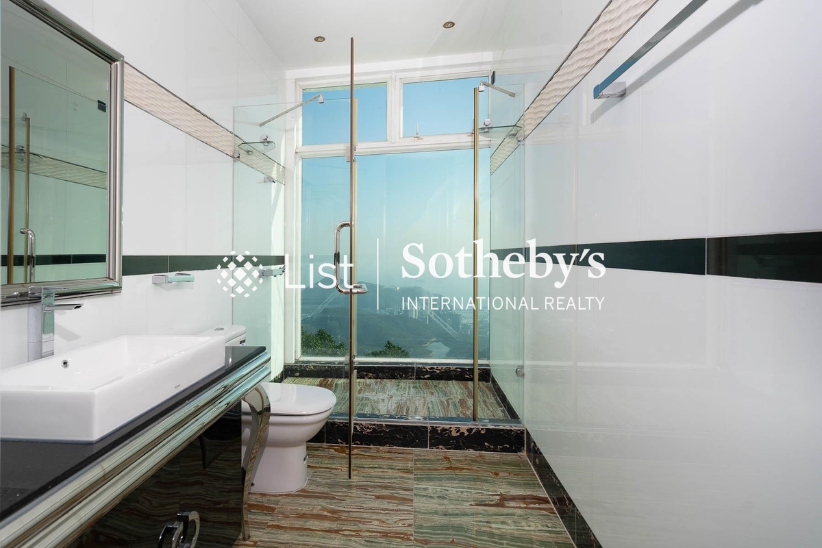 Cheuk Nang Lookout 卓能山莊 | Second En-suite Bathroom