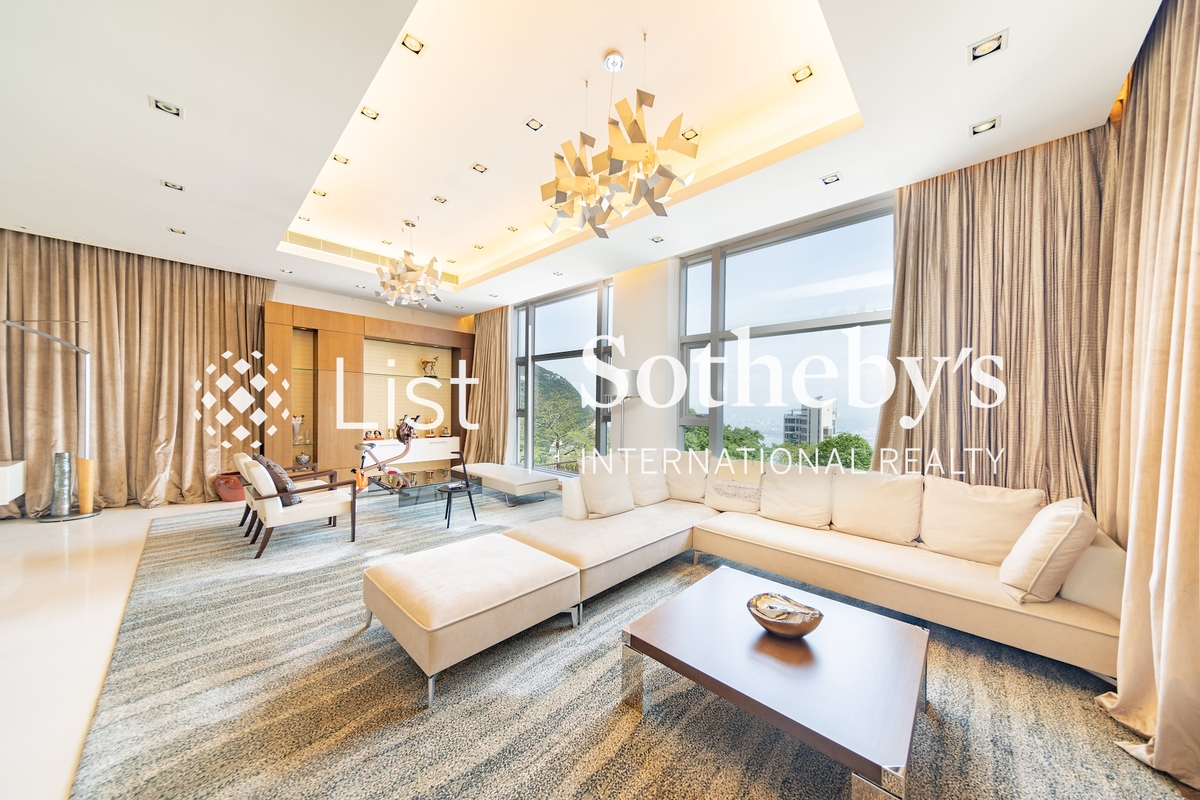 31 Barker Road 白加道31號 | Living Room
