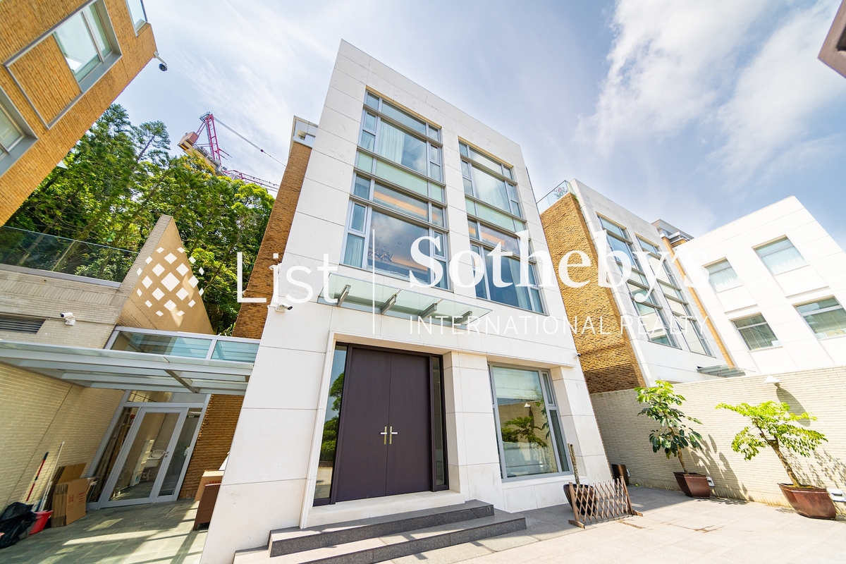 31 Barker Road 白加道31號 | Building Outlook