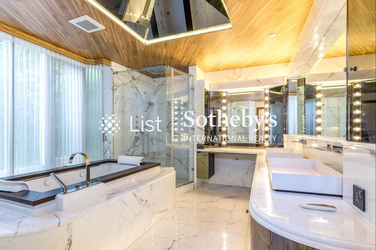 Nos. 73-77 Plantation Road 種植道73-77號 | Master Bathroom