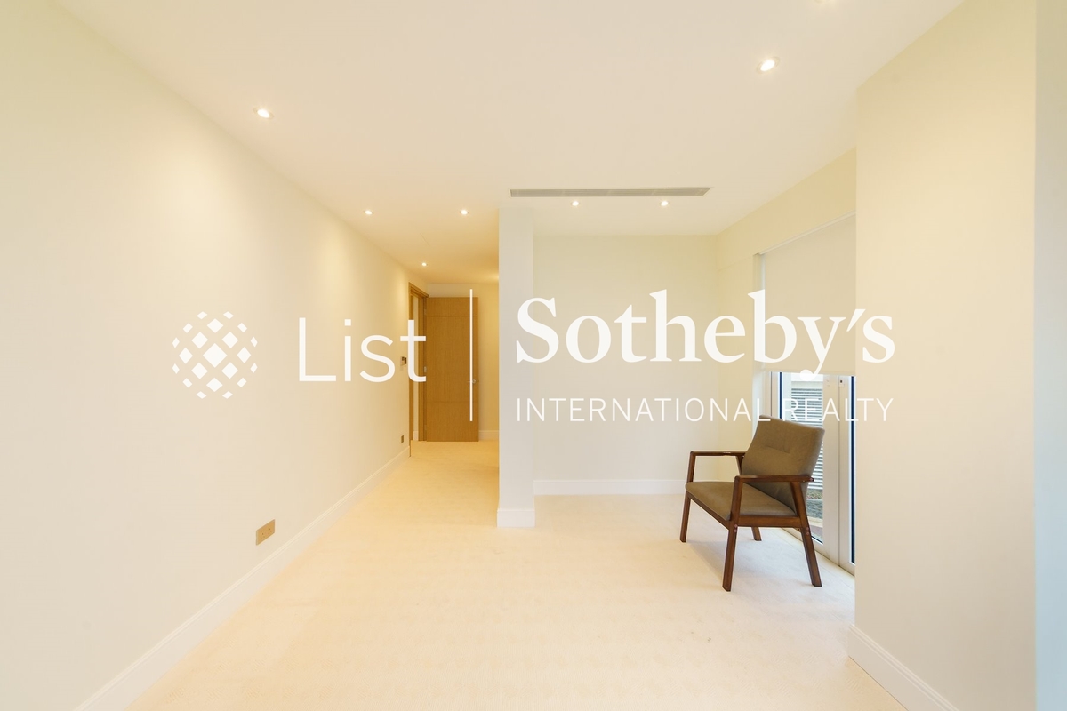 Gough Hill Road 歌赋山道 | Fourth En-suite Bedroom