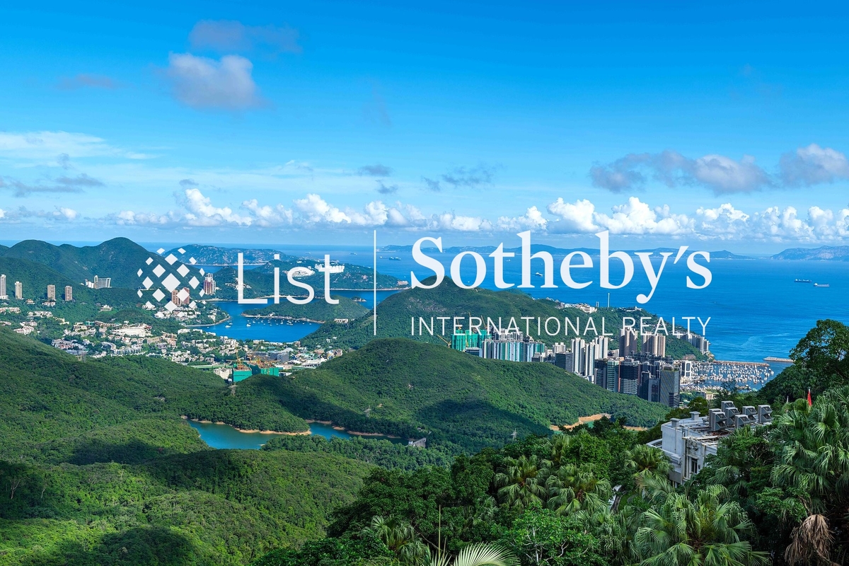 Gough Hill Road 歌赋山道 | View