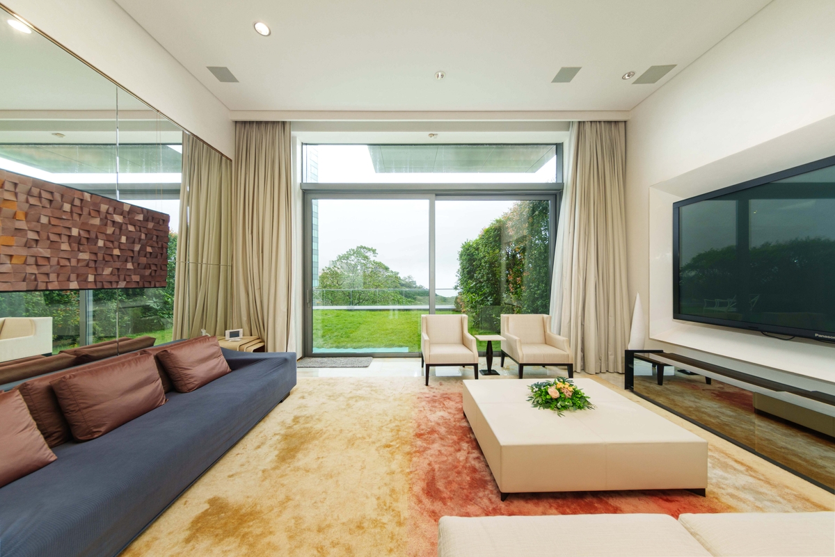 3 Plunkett's Road 宾吉道3号 | Living Room
