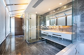 Chateau De Peak 顯峰居 | Master Bathroom