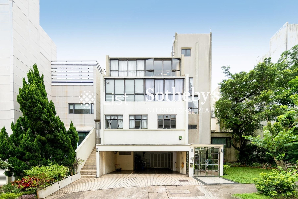 Chateau De Peak 顯峰居 | House Outlook