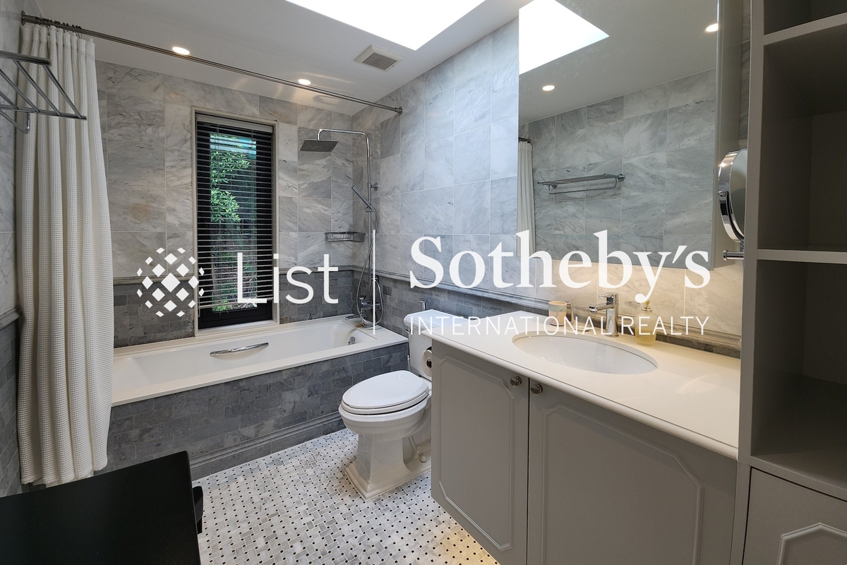 Wing On Villas 永安邨 | Guest Bathroom
