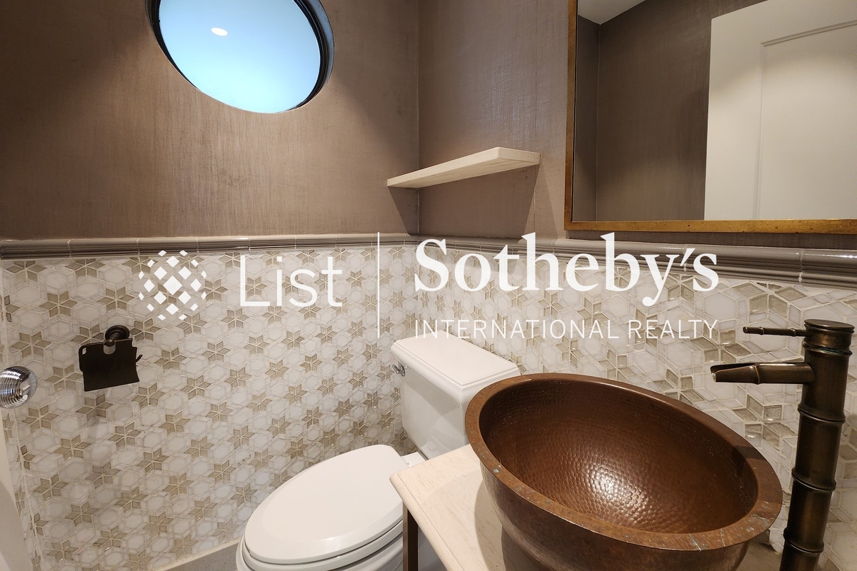 Wing On Villas 永安邨 | Guest Powder Room