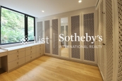 Wing On Villas 永安邨 | Dressing Area in Master Bedroom 