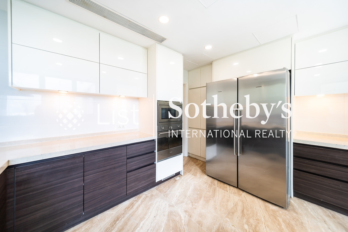 No. 74 Mount Kellett Road 加列山道74號 | Kitchen