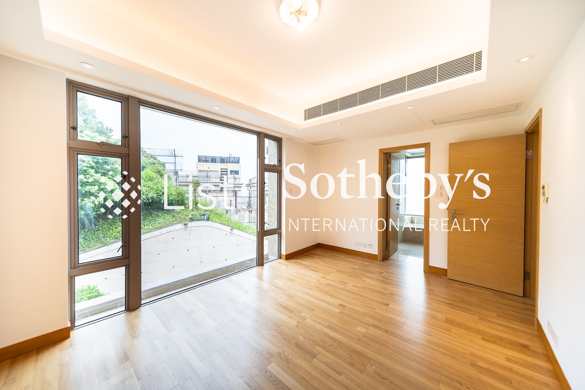 No. 74 Mount Kellett Road 加列山道74號 | Second En-suite Bedroom