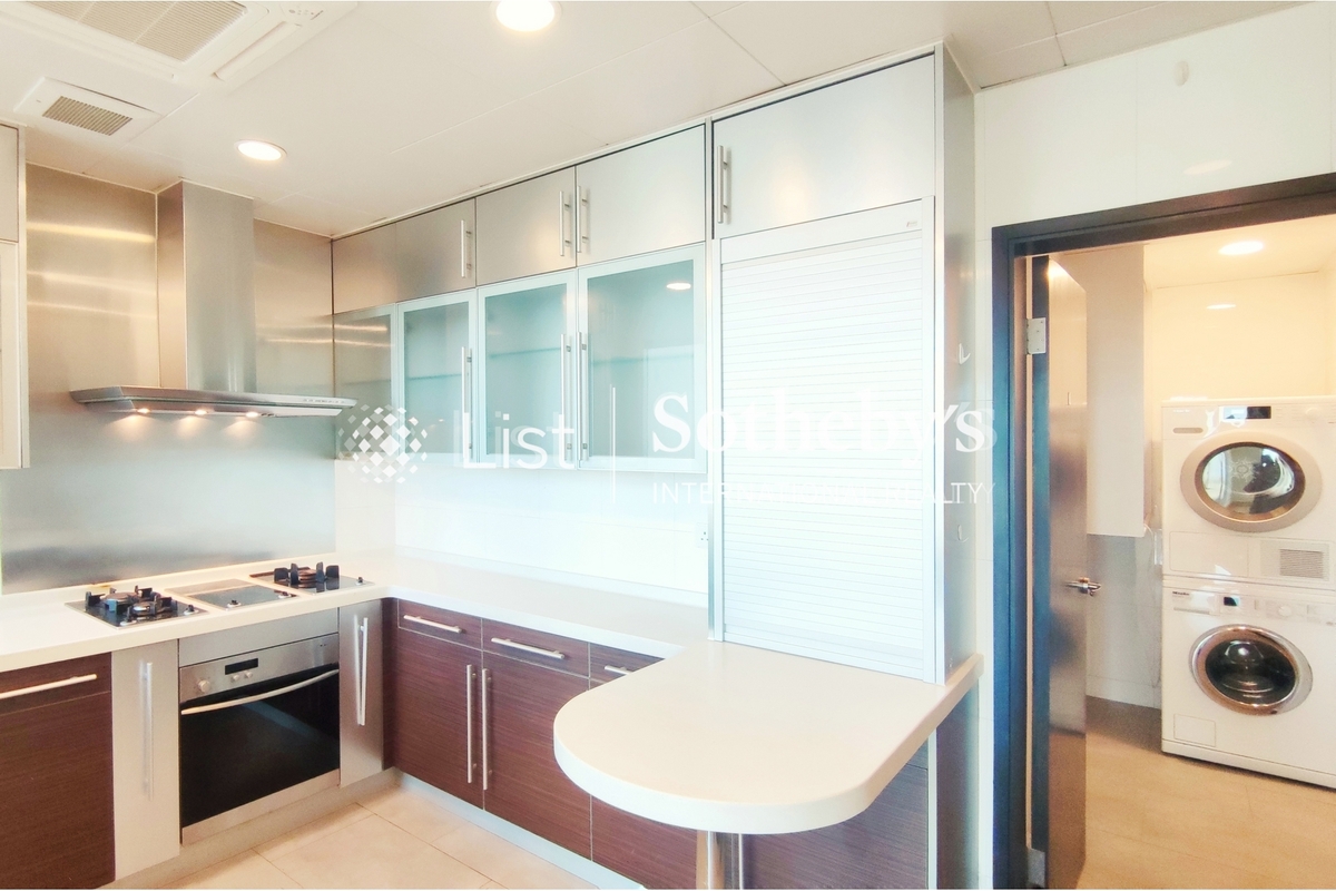 No. 74 Mount Kellett Road 加列山道74號 | Kitchen