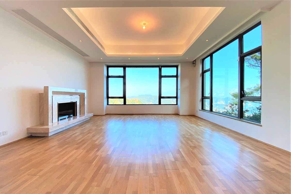 No. 74 Mount Kellett Road 加列山道74號 | Living Room