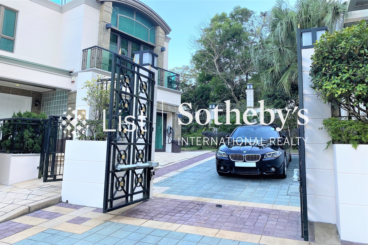 No. 74 Mount Kellett Road 加列山道74號 | Private Entrance