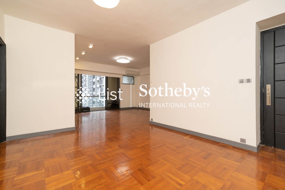 Cavendish Heights 嘉雲臺 | Living and Dining Rooms