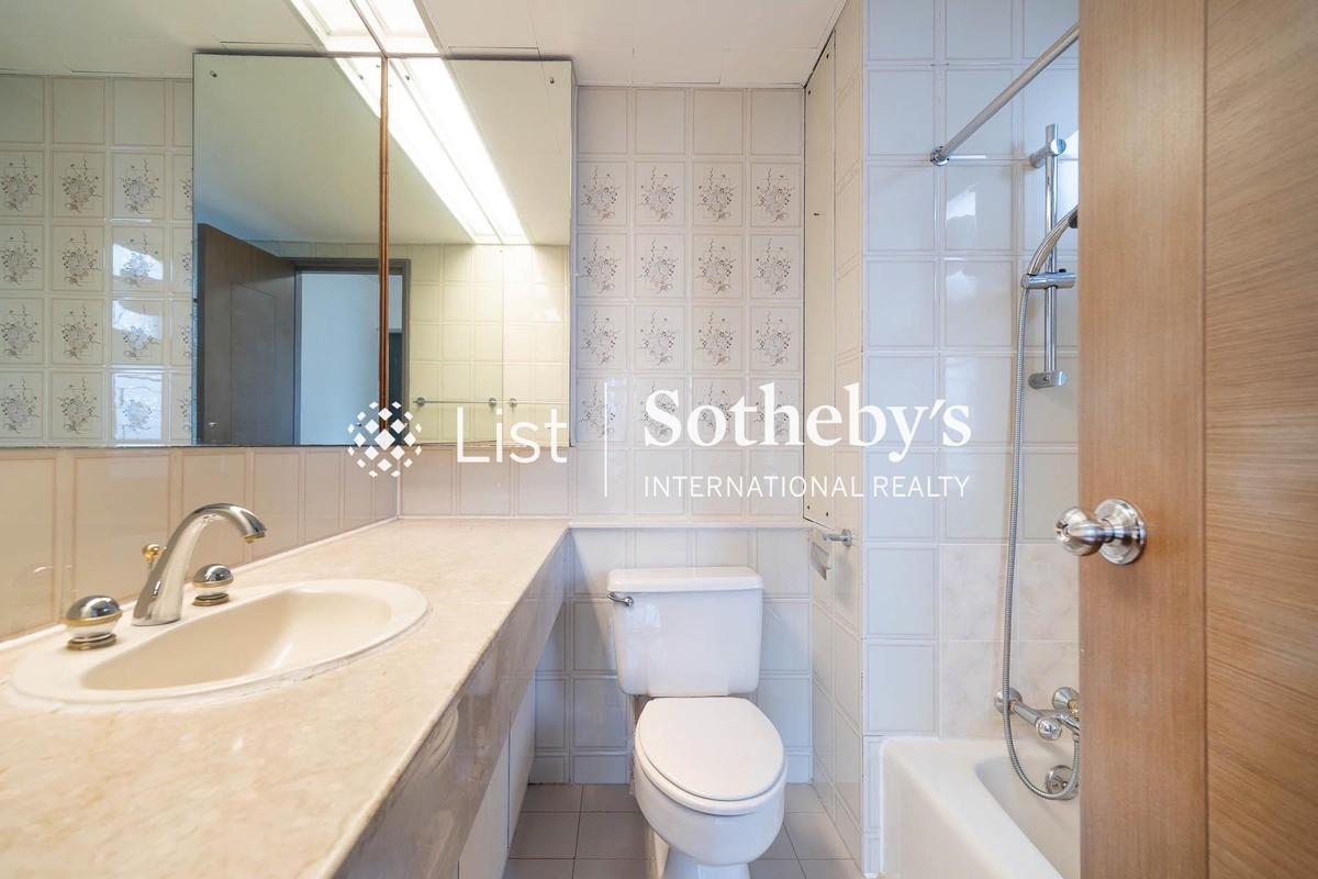 Cavendish Heights 嘉雲臺 | Master Bathroom