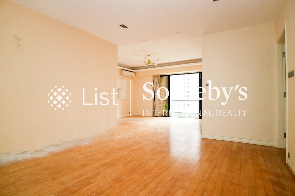 Cavendish Heights 嘉雲臺 | Living and Dining Room