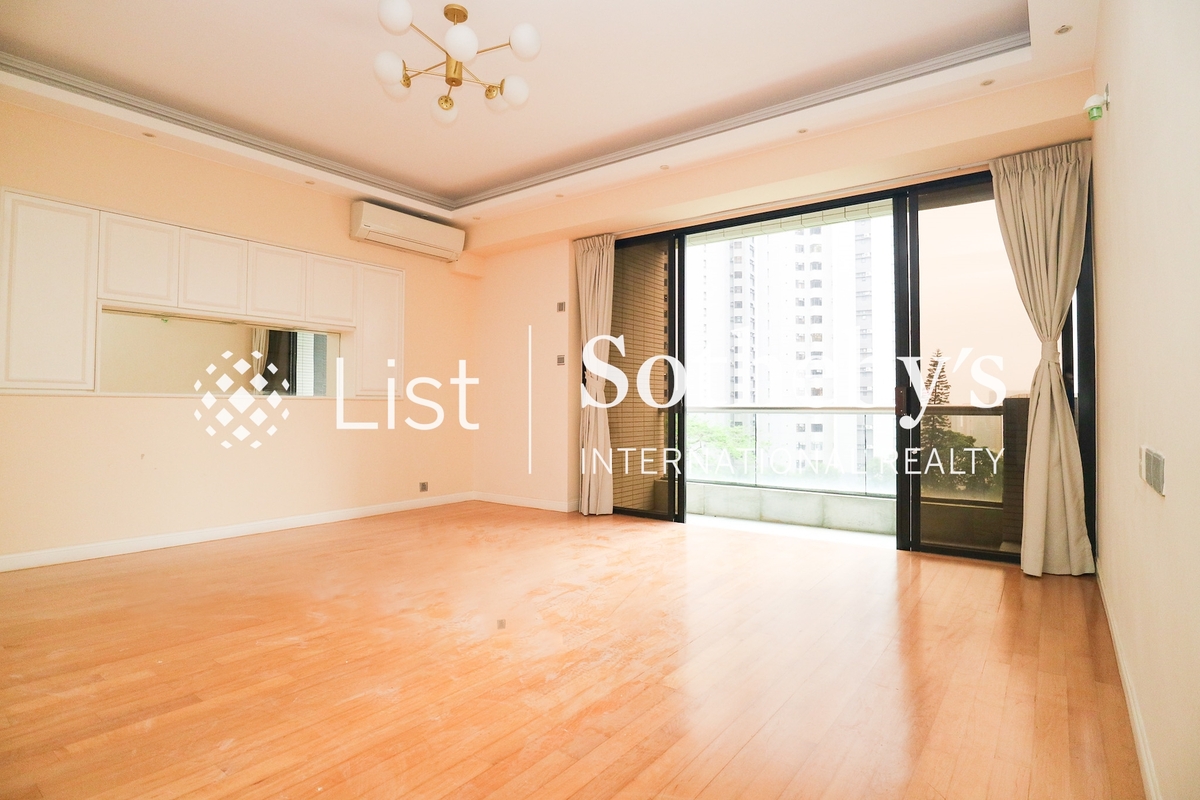 Cavendish Heights 嘉雲臺 | Living and Dining Room