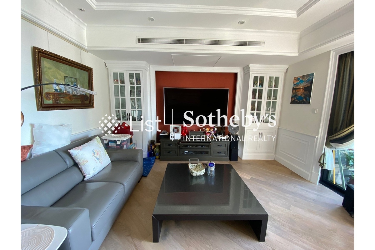 Cavendish Heights 嘉雲臺 | Living and Dining Room