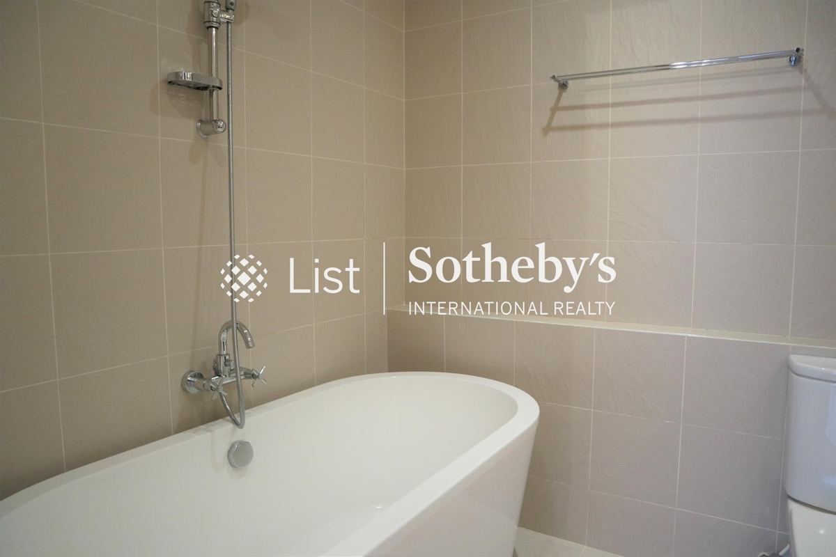 Cavendish Heights 嘉雲臺 | Master Bathroom