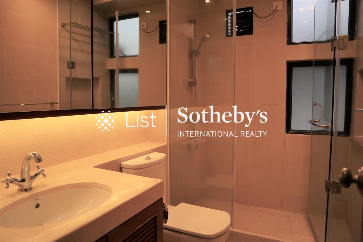 Cavendish Heights 嘉雲臺 | Guest Bathroom