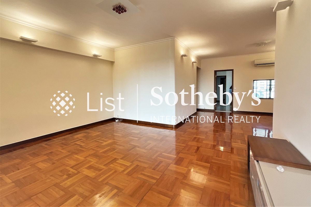 Cavendish Heights 嘉雲臺 | Living and Dining Room