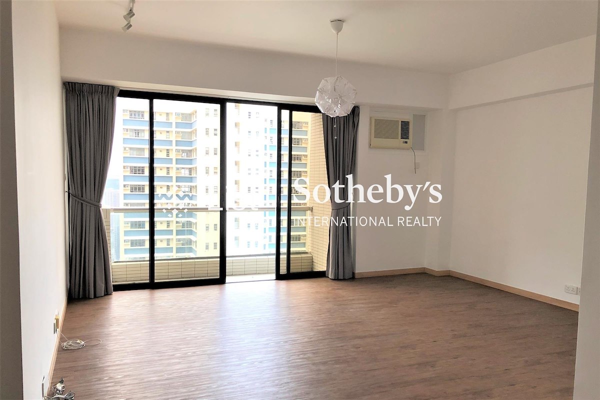 Cavendish Heights 嘉云台 | Living and Dining Room